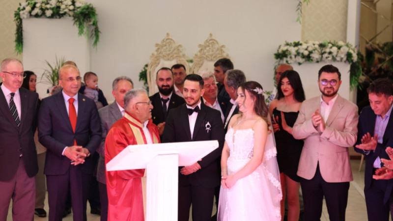 MERT CAN VE BÜŞRA YAŞAMLARINI BİRLEŞTİRDİ