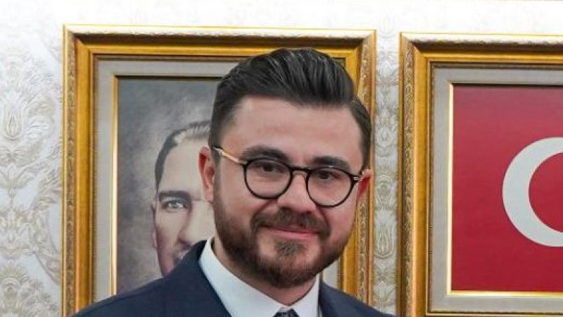 AK Parti Kayseri İl Başkanı Hüseyin Okandan Ramazan Bayramı dolayısıyla bir kutlama mesajı yayımladı