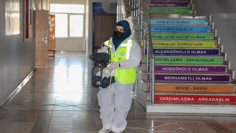 Kayseri Talas'ta okullarda 'ara tatil' temizliği