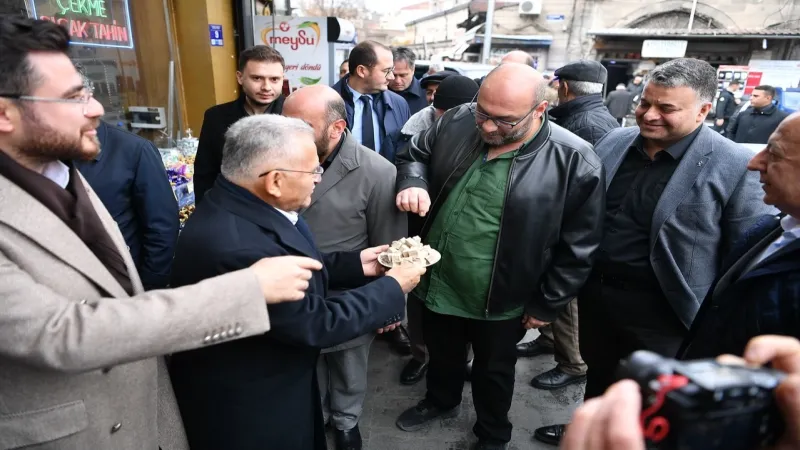 Memduh Büyükkılıç'tan esnaf ziyaretleri