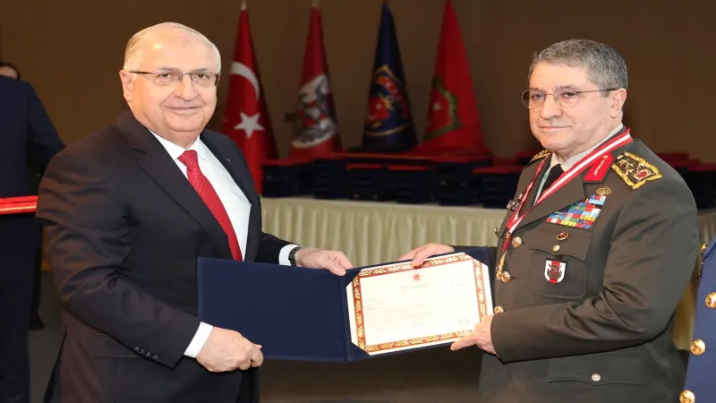 Bakan Güler'den TSK'ya övgü, teröre net uyarı