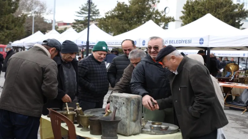 Kayseri Melikgazi'den Antika Pazarı