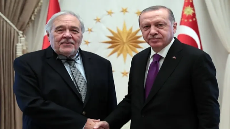 Cumhurbaşkanı Erdoğan'dan Türk tarihinin duayenine taziye mesajı